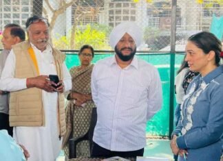 Mukh Mantri Sehat Yojana; MLA Kulwant Singh Visits 11 Registration Centres