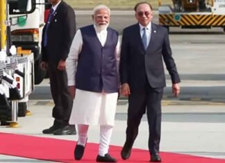 PM Modi welcomed by Malaysian counterpart Anwar Ibrahim