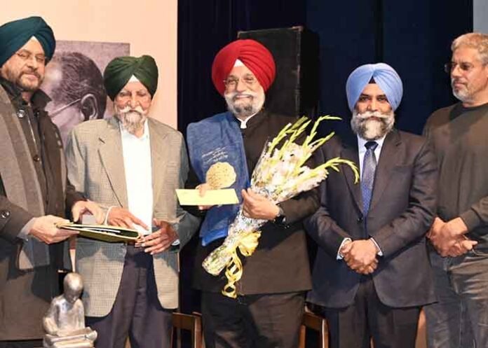 Prof. Karamjeet Singh receives Ratna Award