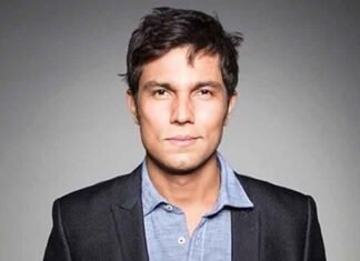 Randeep Hooda flaunts his clean-shaven look in throwback pics, asks ‘shall do it again?’ Randeep Hooda clean-shaven look