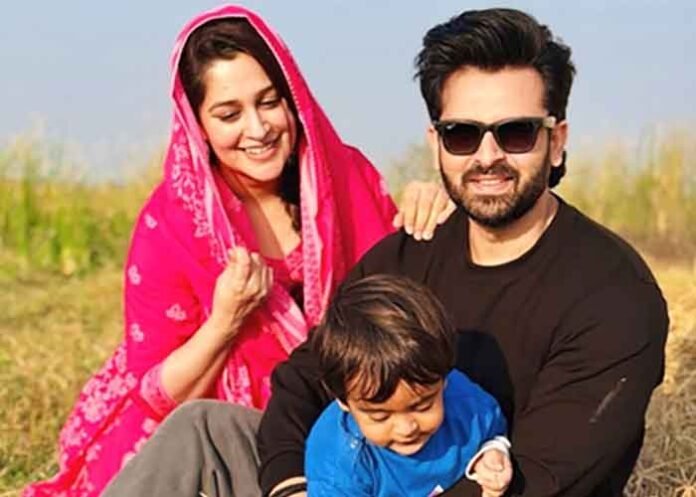 Shoaib Ibrahim Dipika Kakar with son