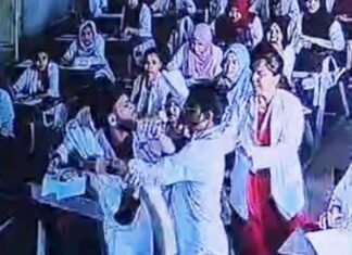 Student assaults professor in Karnataka Kalaburagi