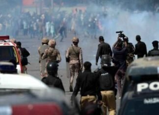 Activist calls for US visa ban on Pakistanis following Karachi consulate clashes