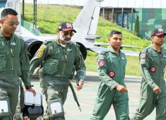 Air Chief Marshal Amar Preet Singh Flies Operational Sortie