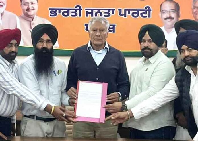 Farmer unions meet Sunil Jakhar
