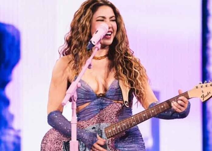 Icon Singer Shakira concert