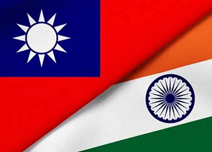 India Taiwan Flags