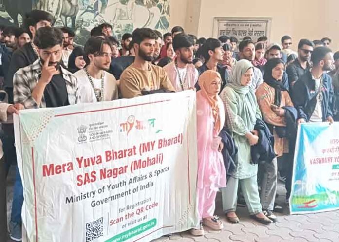 Kashmiri youth visit Chandigarh landmarks