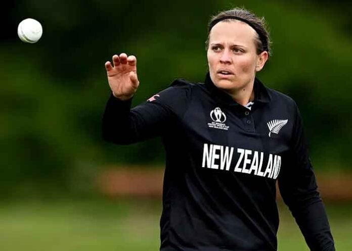 Lea Tahuhu NZ Cricketer