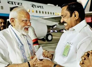 PM Modi arrives in Tiruchirappalli in traditional Tamil attire
