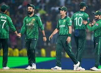 Pakistan Cricket Team players hand shake