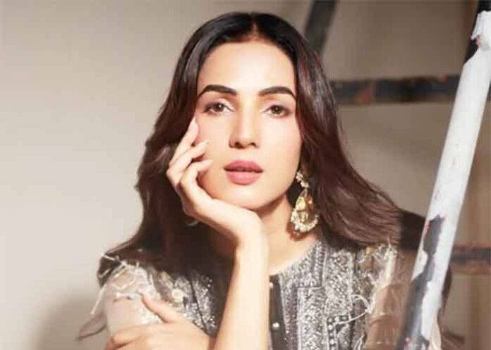 Sonal Chauhan Actress 1