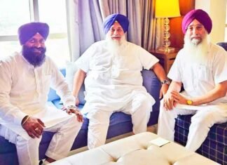 Sukhbir Badal with other members