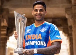 Suryakumar Yadav with T20 World Cup trophy