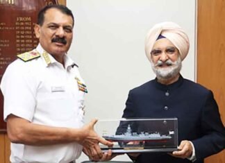 Navy Chief Dinesh Tripathi presents ceremonial memento to Delhi L-G TS Sandhu Taranjit Singh Sandhu met Navy Chief Dinesh Tripathi