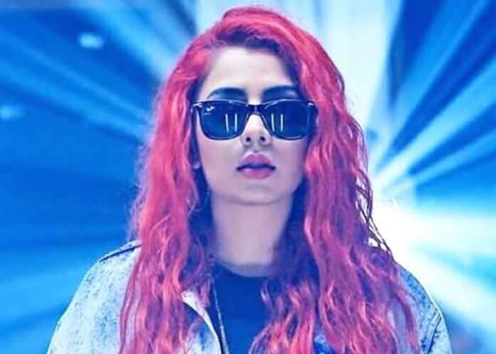 Jasmine Sandlas Singer 1