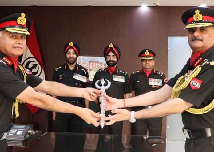Lt Gen Amit Kabthiyal takes charge of Vajra Corps in Jalandhar
