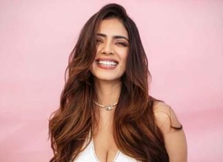 Malavika Mohanan Actress 6