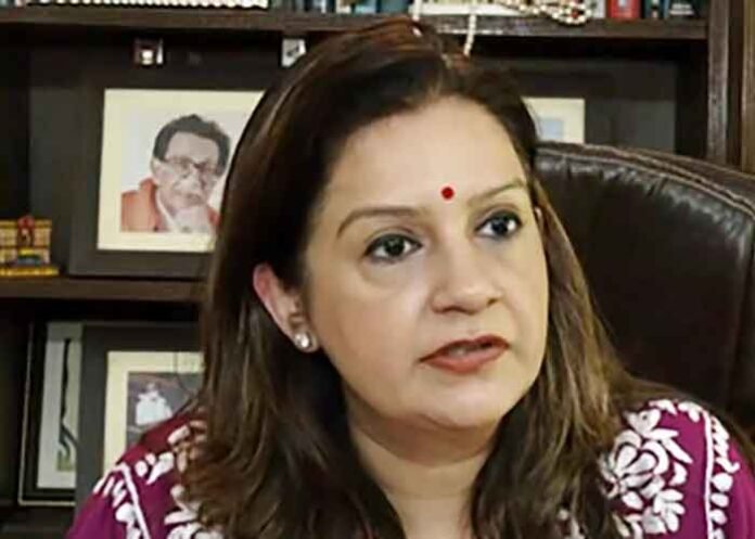 Priyanka Chaturvedi Shiv Sena Leader 3