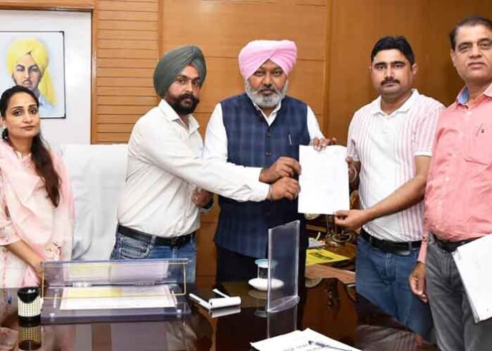 Punjab FM Harpal Cheema meets unions