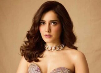 Raashii Khanna Actress 9