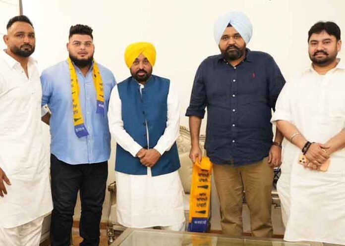 Renowned wrestler Pritpal Singh joins AAP
