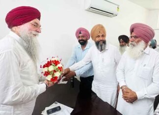 Sandhwan meets Cooperation Department employees