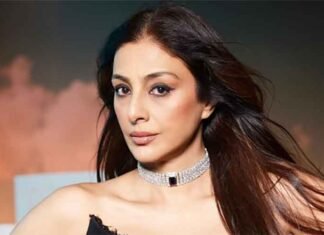 Tabu shares how Asha Bhosle surprised her with a guitar at her doorstep Tabu Actress 2