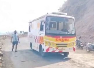 Eight tourists killed after vehicle falls into gorge in Maharashtra’s Raigad; rescue operation on