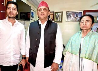 Akhilesh Yadav with Mamata Abhishek Banerjee