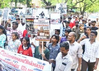 TN: ‘Cockroach’ protests held in Coimbatore, Madurai over unemployment and exam irregularities Cockroach protests