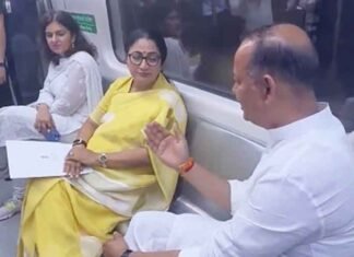 Delhi CM Rekha Gupta, BJP leaders take metro ride after PM Modi’s call for fuel conservation Delhi CM Rekha Gupta, BJP leaders take metro ride