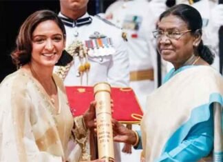 Harmanpreet Kaur conferred Padma Shri by Prez Murmu Harmanpreet Kaur receives Padma Shri 2026 from President Murmu