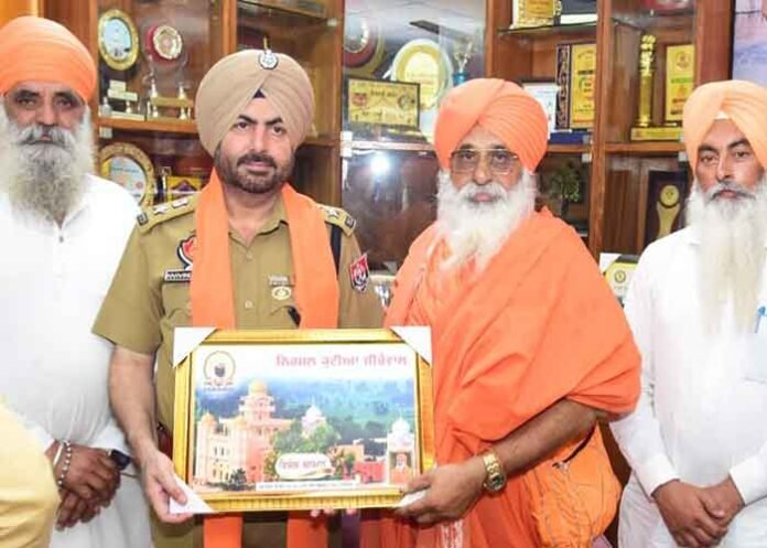 Kavi Darbar held at Sultanpur Lodhi on Sant Avtar Singh Ji