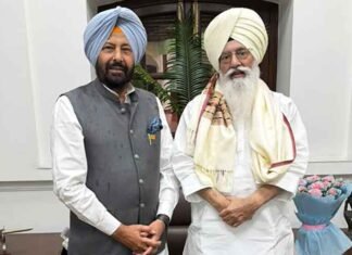 Kewal Singh Dhillon meets Baba Gurinder Singh