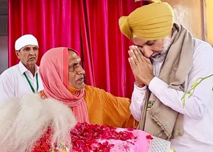 MP Satnam Singh Sandhu pays tribute to Brahma Nand Ji