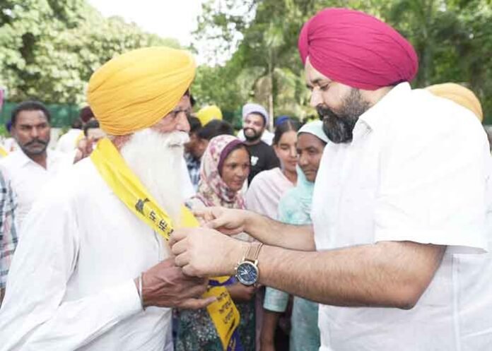 OSD Rajbir Singh Ghuman Welcomes Leaders into AAP