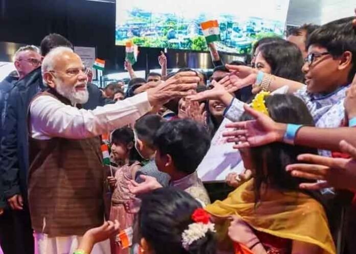 PM Modi with Indian community in Norway