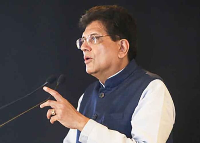Piyush Goyal Union Minister on mic