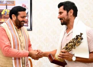 Randeep Hooda receives Krishna Idol as gift from Haryana Chief Minister Nayab Singh Saini Randeep Hooda met Haryana CM Nayab Singh Saini