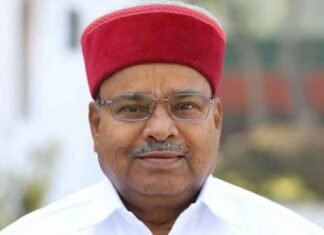 Karnataka Governor’s sudden Mumbai trip adds to CM change speculation