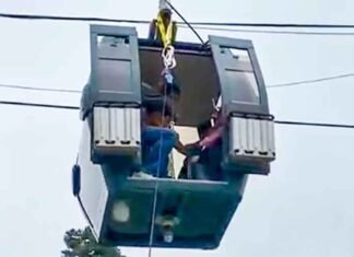 J&K: All stranded tourists rescued safely from Gulmarg gondola tourists stranded in Gulmarg Gondola cabins were rescued safely in J&K