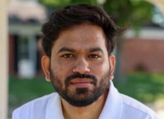 Cockroach Janata Party Chief Abhijeet Dipke slapped by two youths during Jaipur protest