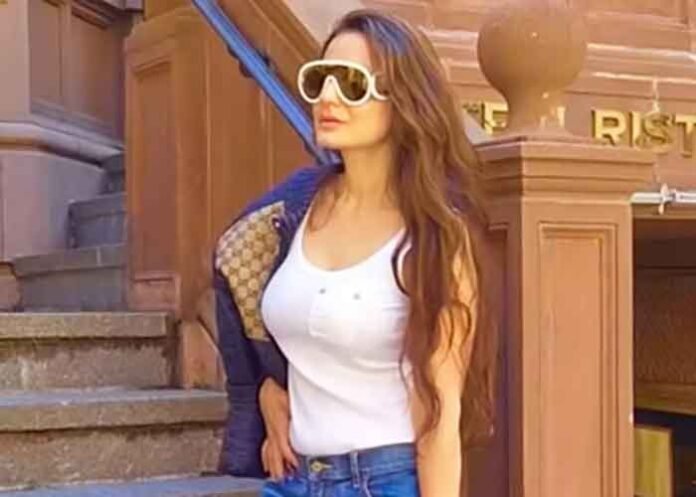 Ameesha Patel vacation