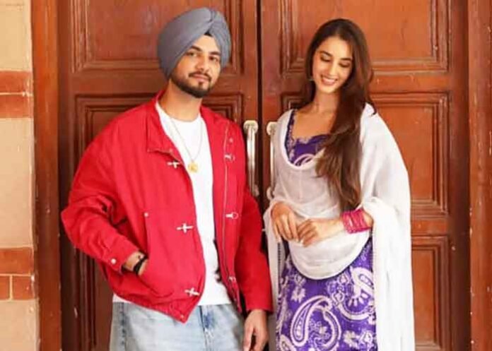 Elvish Yadav with Simrat Kaur Randhawa