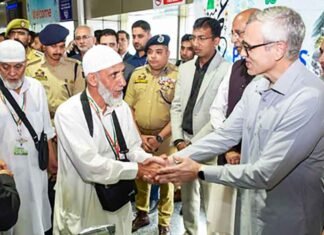 J&K Omar Abdullah welcmes Hajj pilgrims return to Srinagar