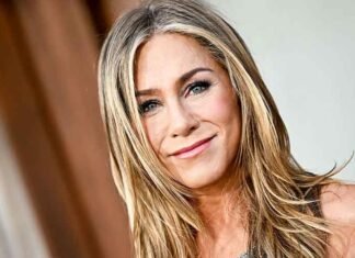 Jennifer Aniston remembers ‘Friends’ director James Burrows: ‘He was a father figure to me’ Jennifer Aniston Actress 2