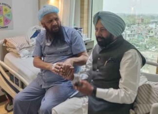 Punjab BJP President Kewal Singh Dhillon Visits Ailing Harjit Singh Grewal; Wishes Him Speedy Recovery