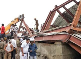 Kolkata warehouse collapse: Search operation continues for trapped workers Kolkata warehouse collapse