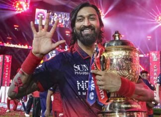 Individual performances bring happiness, but winning trophies has always been my biggest motivation: Krunal Krunal Pandya with IPL Trophy